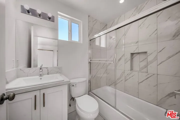 229 N Park View Street B, Los Angeles, California 90026