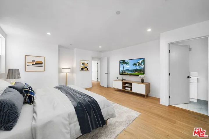 229 N Park View Street B, Los Angeles, California 90026