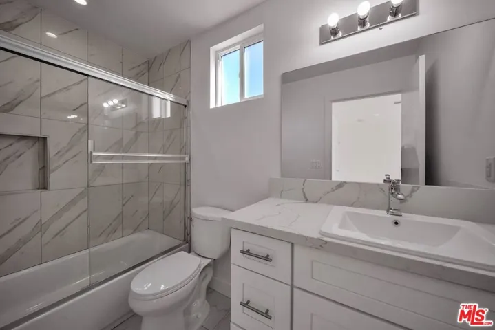 229 N Park View Street B, Los Angeles, California 90026
