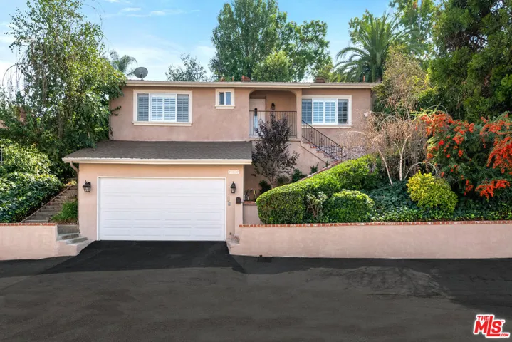 10838 Fruitland Drive, Studio City, California 91604
