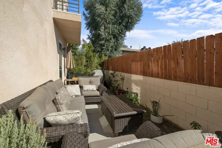 9237 Wakefield Avenue 10, Panorama City, California 91402