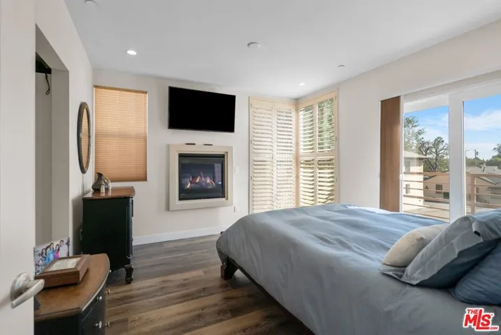 9237 Wakefield Avenue 10, Panorama City, California 91402