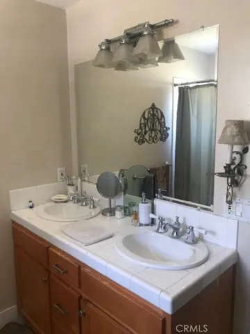 Unit Bathroom