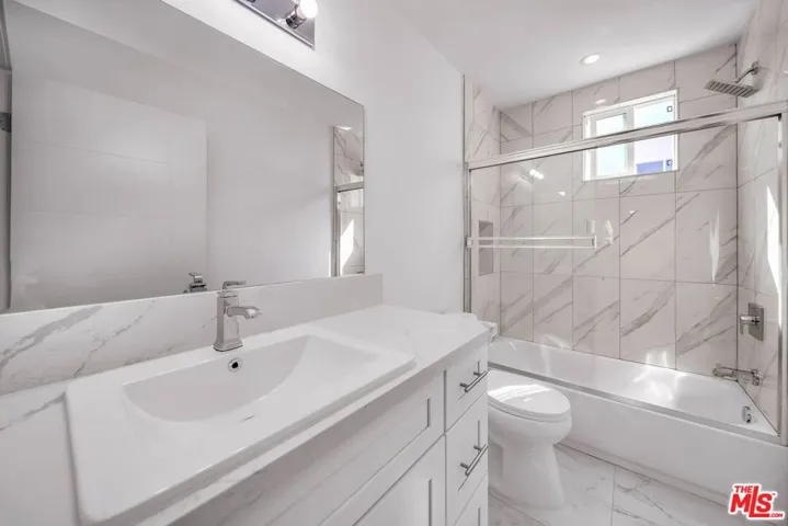 229 N Park View Street, Los Angeles, California 90026