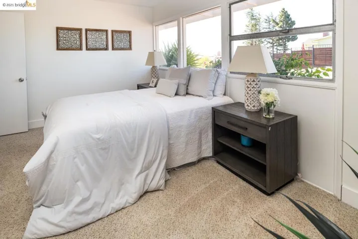 200 Rishell Dr, Oakland, California 94619