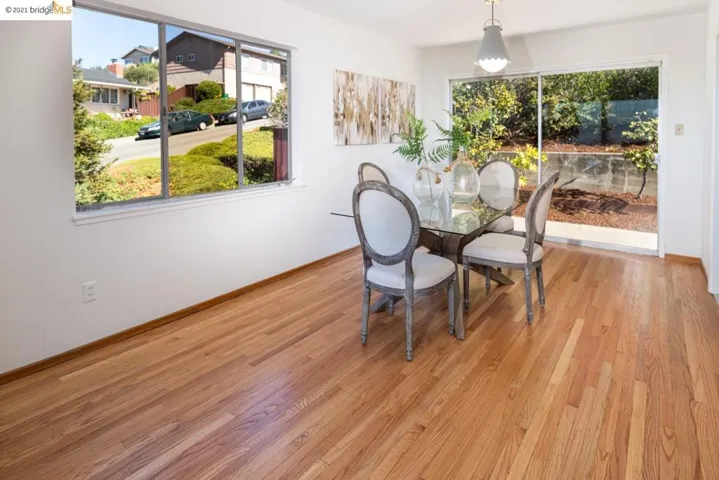 200 Rishell Dr, Oakland, California 94619