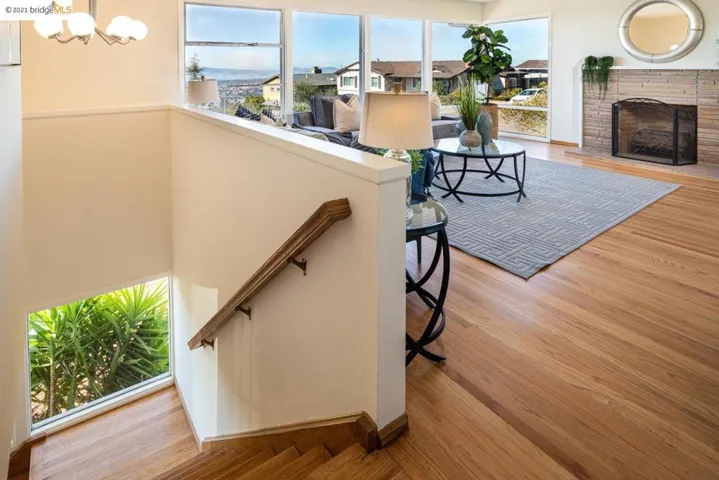 200 Rishell Dr, Oakland, California 94619