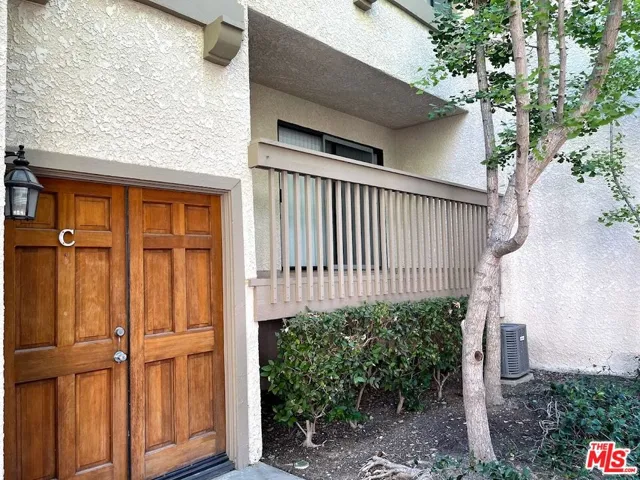 26003 Alizia Canyon Drive C, Calabasas, California 91302