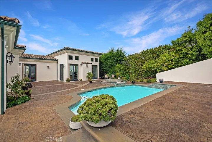 30130 Palos Verdes Drive W, Rancho Palos Verdes, California 90275