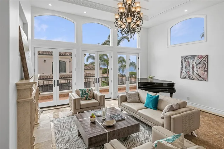 30130 Palos Verdes Drive W, Rancho Palos Verdes, California 90275