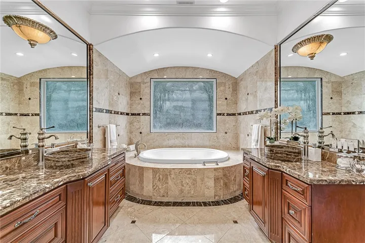 30130 Palos Verdes Drive W, Rancho Palos Verdes, California 90275