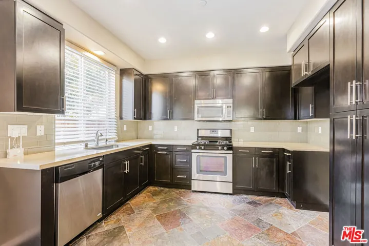 355 Colony Drive, Fullerton, California 92832
