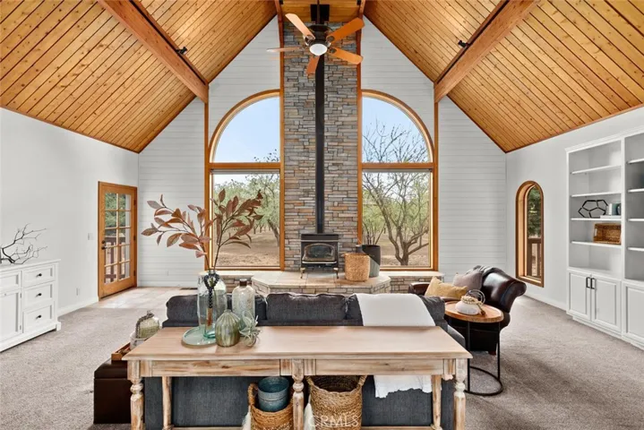 24 foot ceilings