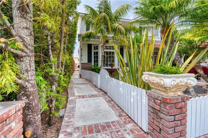 417 Orchid Avenue B, Corona Del Mar, California 92625