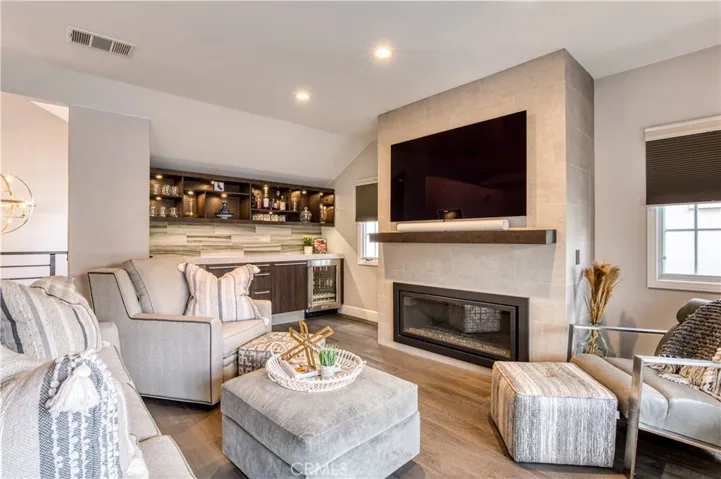 417 Orchid Avenue B, Corona Del Mar, California 92625