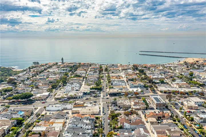 417 Orchid Avenue B, Corona Del Mar, California 92625
