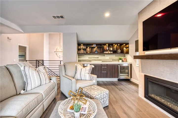 417 Orchid Avenue B, Corona Del Mar, California 92625