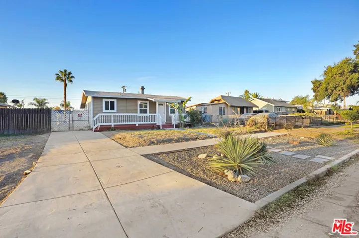 271 E 10th Street, San Bernardino, California 92410