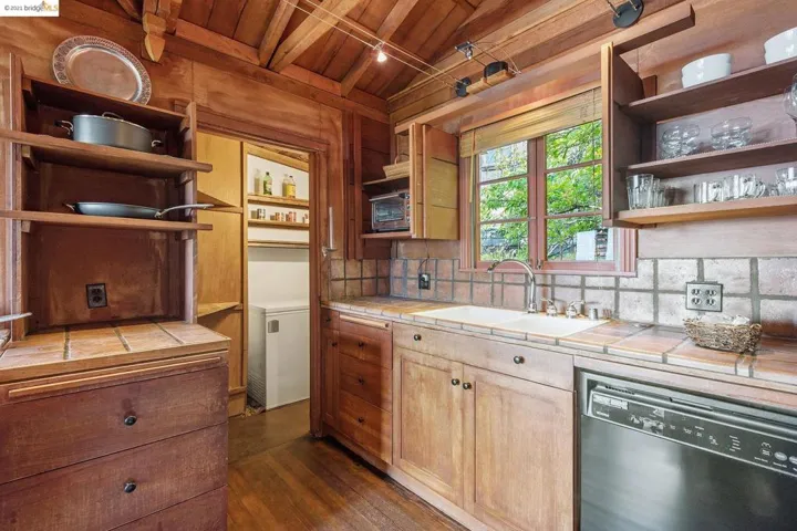 1076 Grizzly Peak Blvd, Berkeley, California 94708