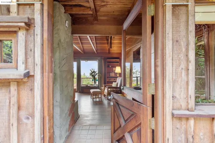 1076 Grizzly Peak Blvd, Berkeley, California 94708