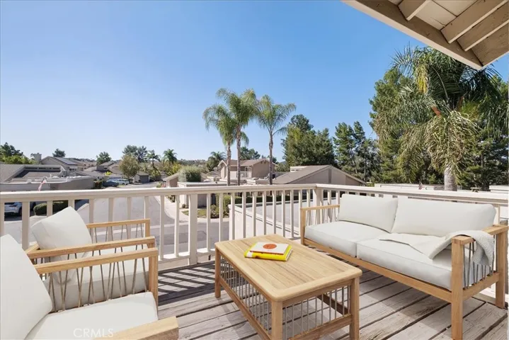 Virtual Staging Deck