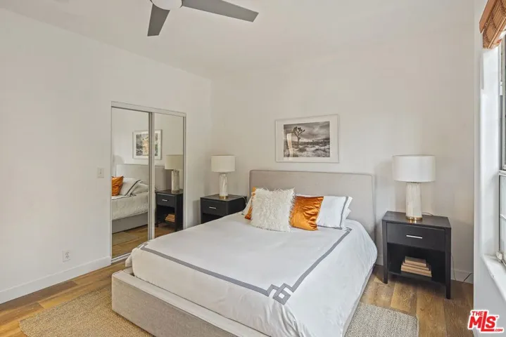 1076 S Orange Grove Avenue 2, Los Angeles, California 90019
