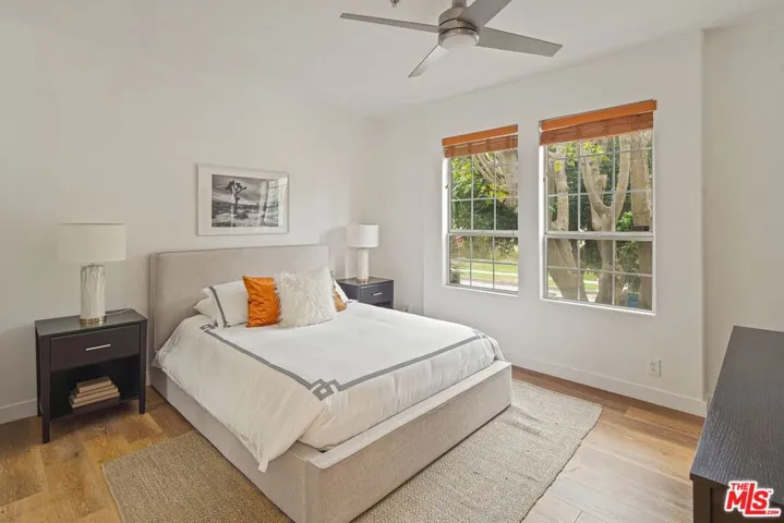 1076 S Orange Grove Avenue 2, Los Angeles, California 90019