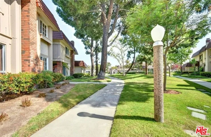 11316 La Have Way, Cypress, California 90630