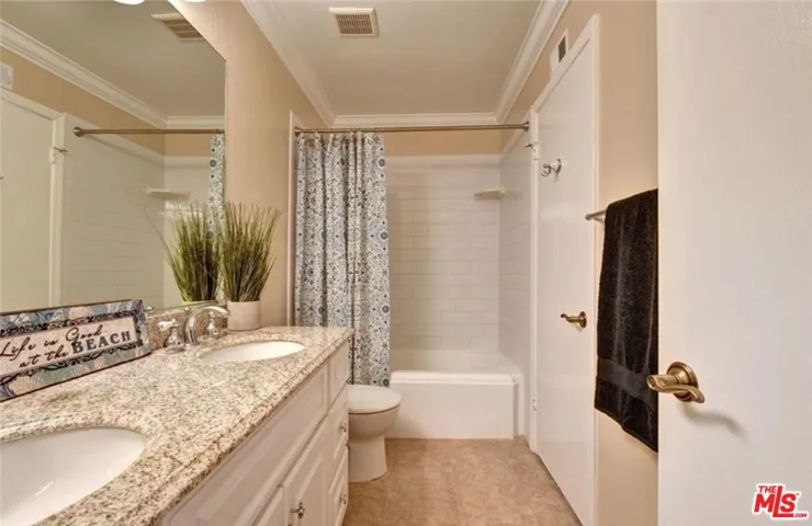 11316 La Have Way, Cypress, California 90630