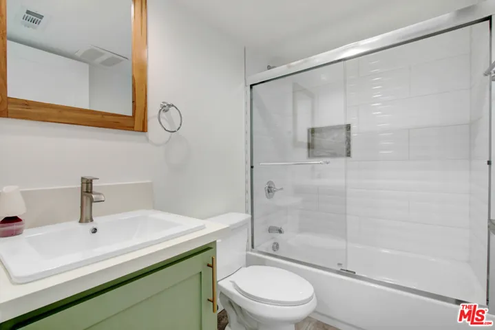 3320 E 6th Street, Los Angeles, California 90023