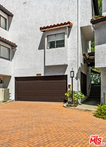1671 Michael Lane, Pacific Palisades, California 90272