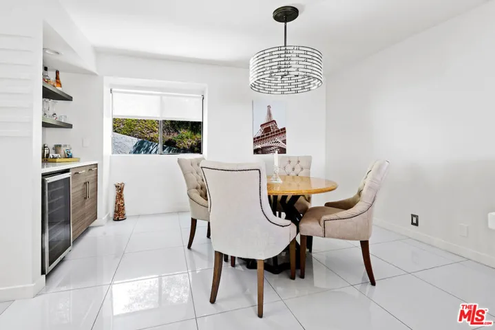 1671 Michael Lane, Pacific Palisades, California 90272