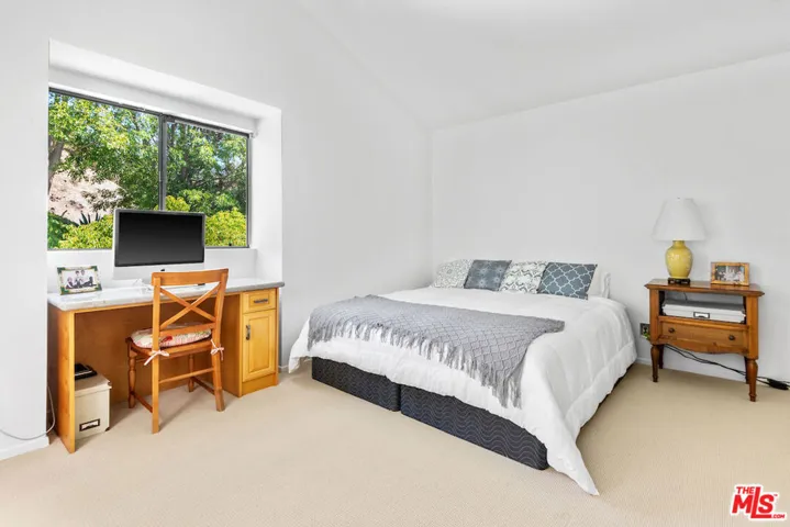 1671 Michael Lane, Pacific Palisades, California 90272