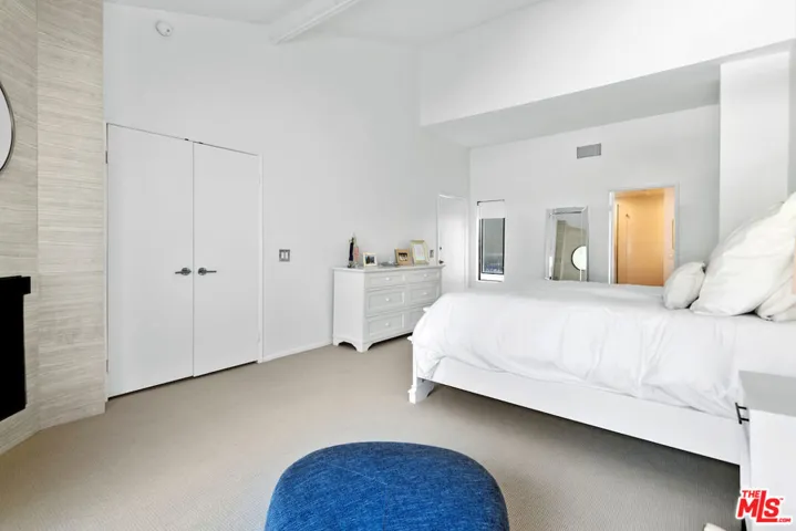 1671 Michael Lane, Pacific Palisades, California 90272