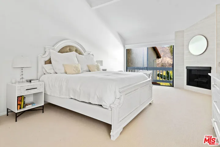 1671 Michael Lane, Pacific Palisades, California 90272