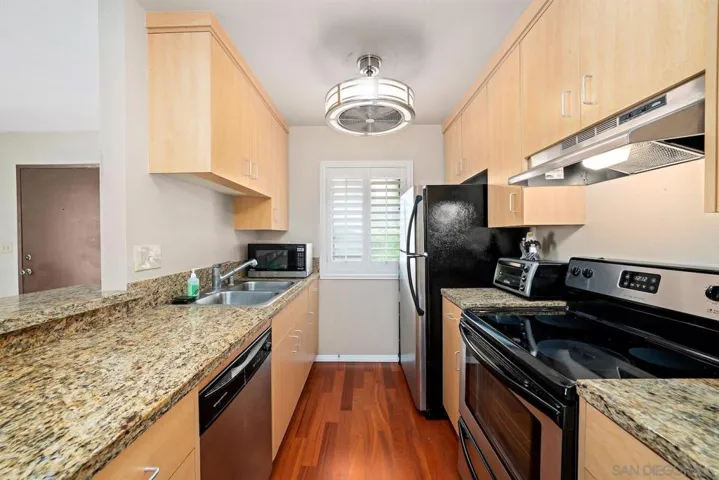 6470 Bell Bluff Ave, San Diego, California 92119