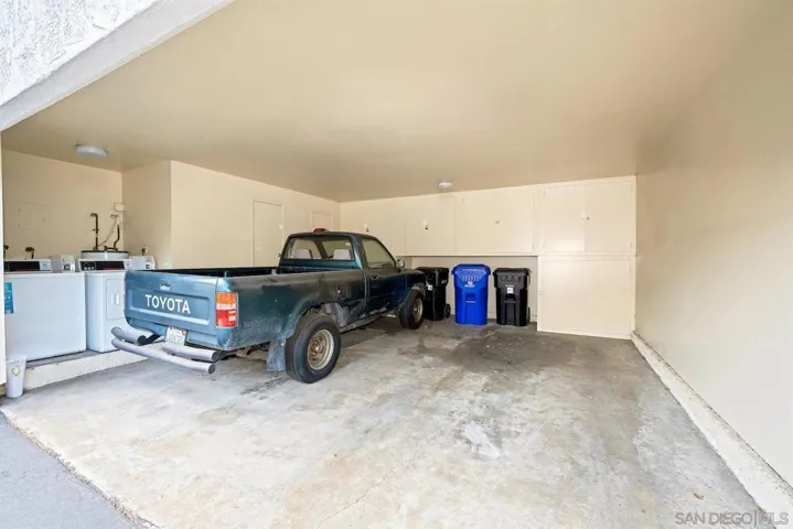 6470 Bell Bluff Ave, San Diego, California 92119