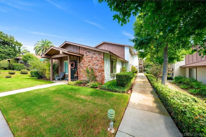 6470 Bell Bluff Ave, San Diego, California 92119