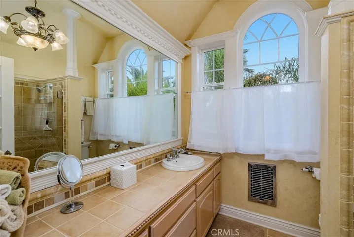 Upstairs bathroom