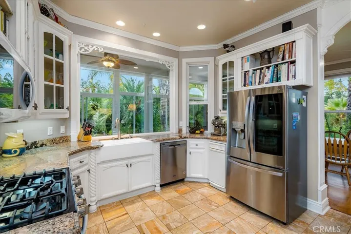Kitchen with large view window