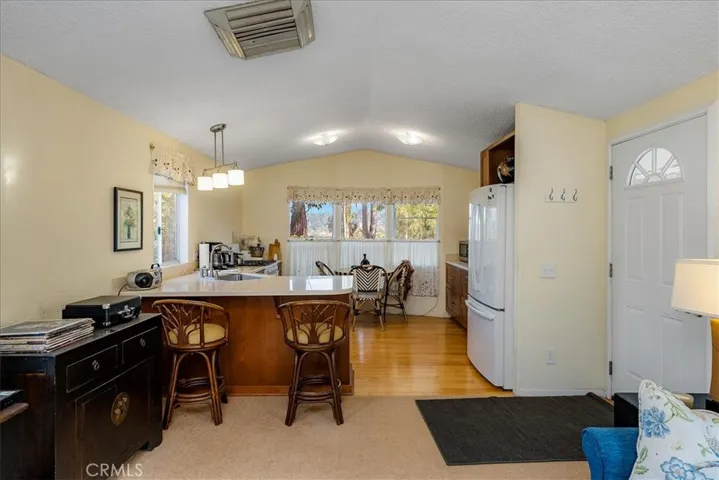 Guest kitchen