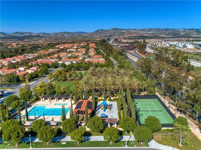 61 Regal, Irvine, California 92620