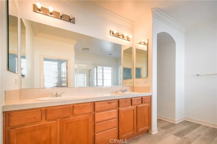 61 Regal, Irvine, California 92620