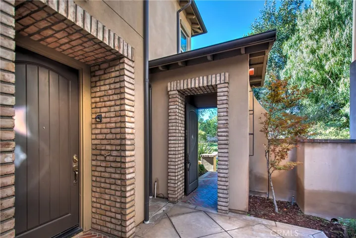 61 Regal, Irvine, California 92620