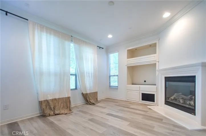61 Regal, Irvine, California 92620