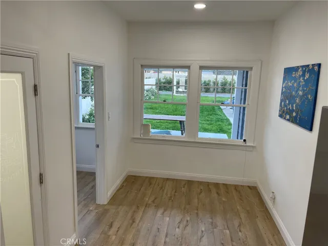 1174 S Victoria Avenue, Los Angeles, California 90019