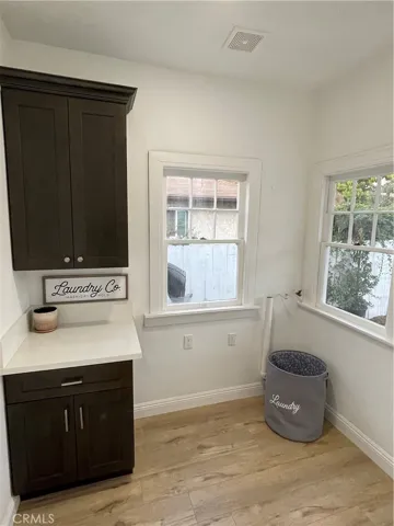 1174 S Victoria Avenue, Los Angeles, California 90019