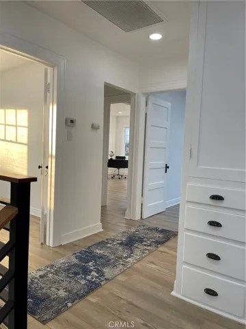 1174 S Victoria Avenue, Los Angeles, California 90019
