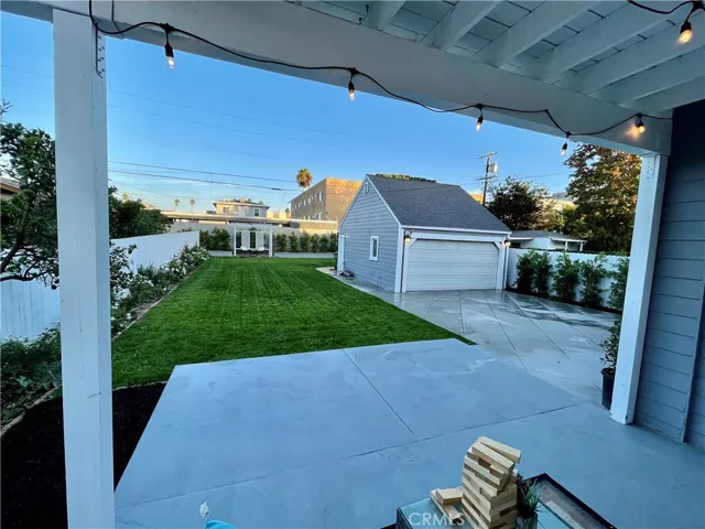1174 S Victoria Avenue, Los Angeles, California 90019