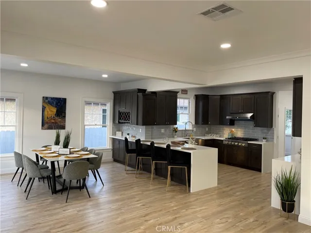 1174 S Victoria Avenue, Los Angeles, California 90019